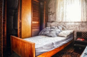 Entdecken Sie die Schimmel Klinik: Verfall & Überraschungen