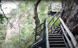 Aktivurlaub – Wandern in der Rastenbachklamm in Kaltern zwischen Altenburg und St. Josef am See