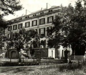 Verlassenes Grand Hôtel: Faszinierende Geisterstadt in Korsika