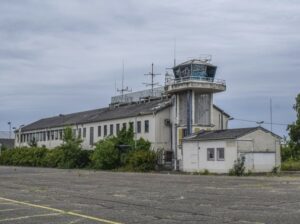 ✈️Geheime Militärbasis: Spannende Entdeckungen erwarten Sie!✈️